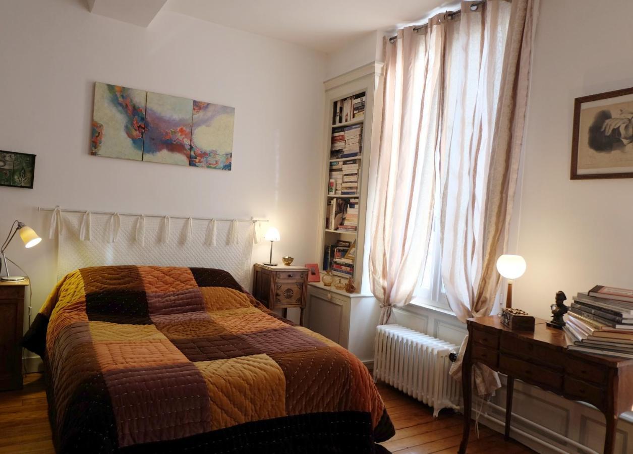 44 Rue Cap Bed and Breakfast Caen Buitenkant foto